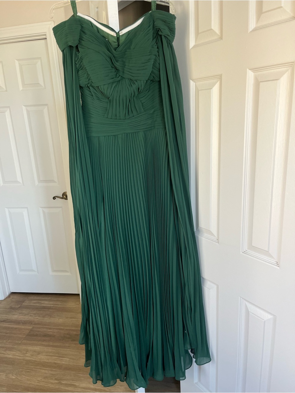 Off-Shoulder Pleated Maxi Dress in Deep Green